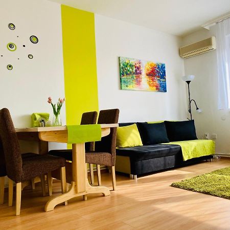 Kalvaria Apartman Szeged Buitenkant foto