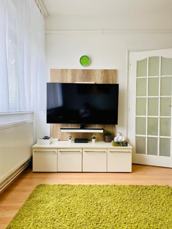 Kalvaria Apartman Szeged Buitenkant foto