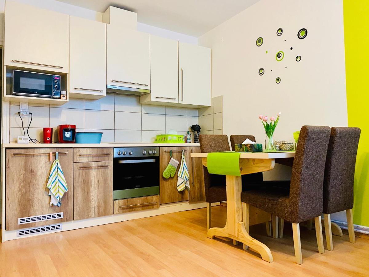 Kalvaria Apartman Szeged Buitenkant foto