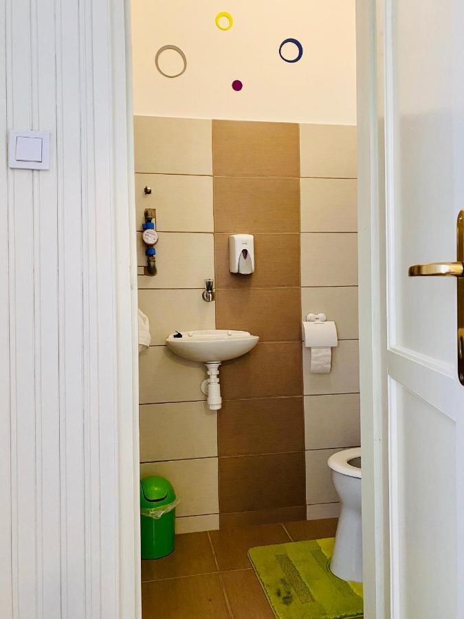 Kalvaria Apartman Szeged Buitenkant foto